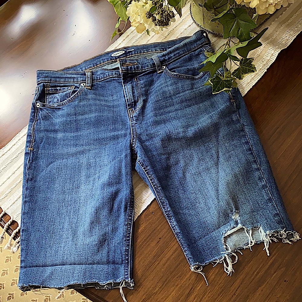 Old Navy Bermuda shorts